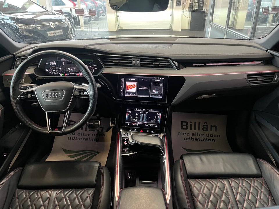 Audi Q8 e-tron 55 S-line Black Edition Sportback quattro 5d