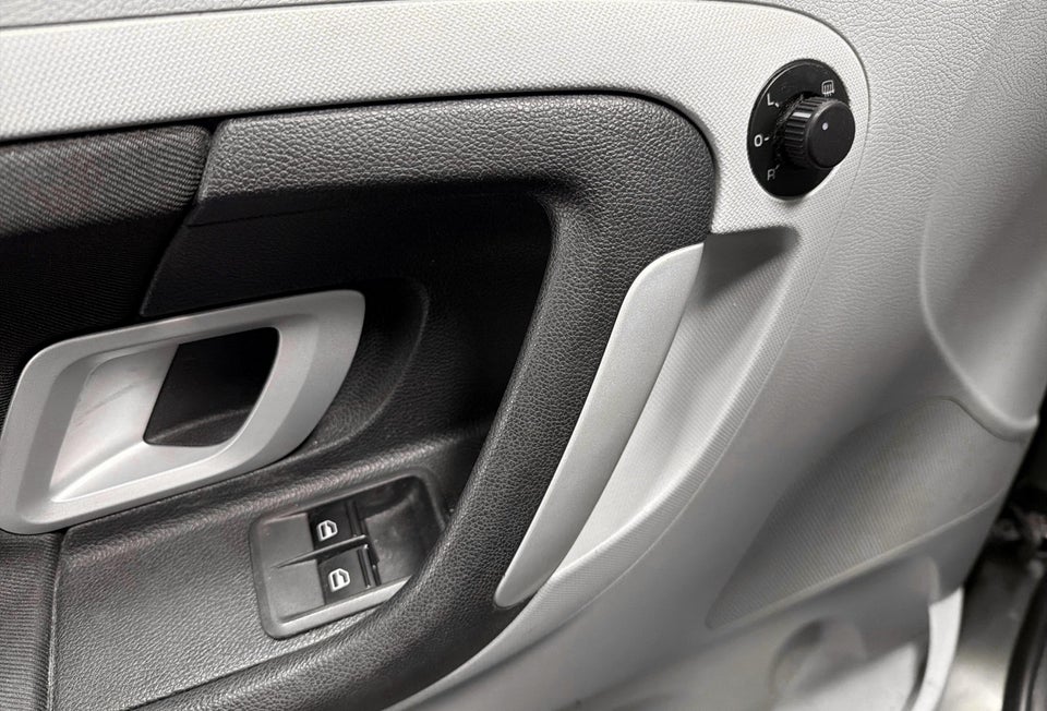 Skoda Roomster 1,4 16V Style 5d