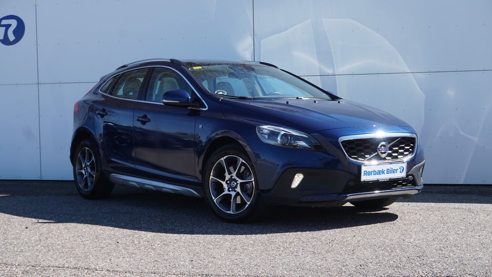 Volvo V40 CC 2,0 D2 120 Ocean Race aut. 5d