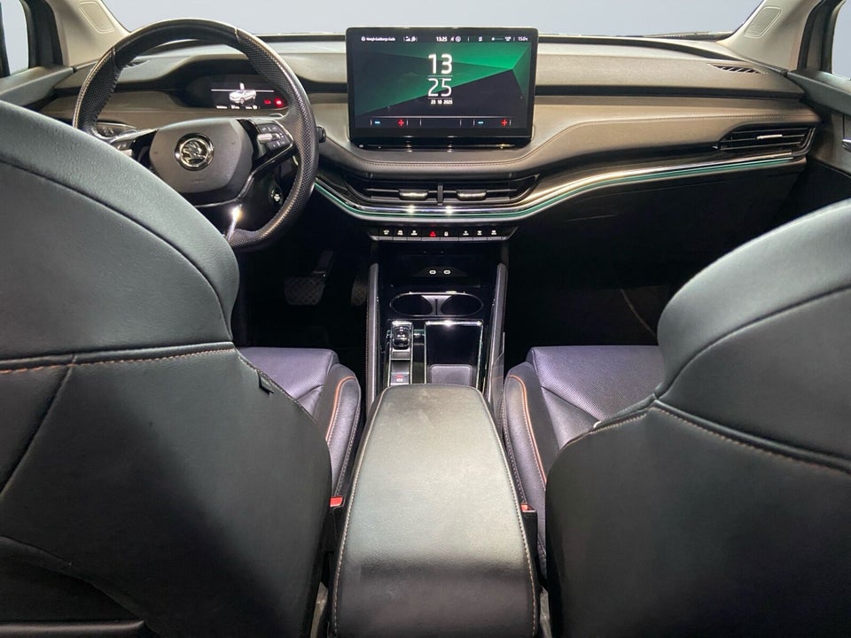 Skoda Enyaq 60 iV Suite 5d