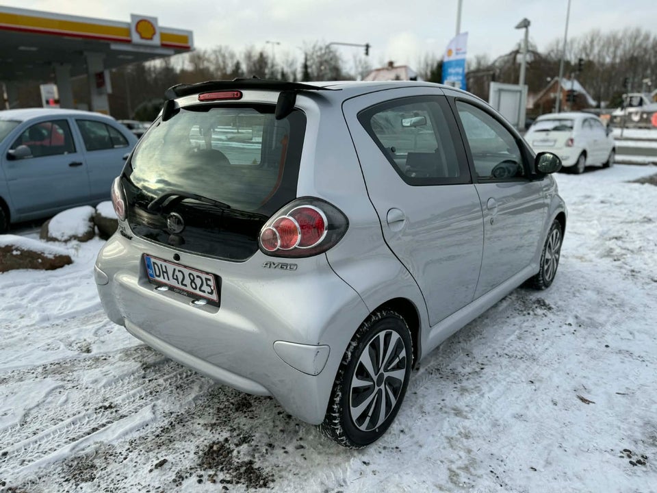 Toyota Aygo 1,0 Plus Sport 5d