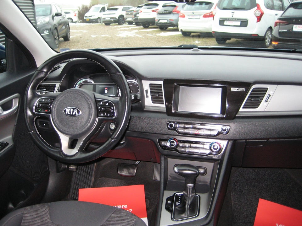 Kia Niro 1,6 HEV Attraction DCT Van 5d