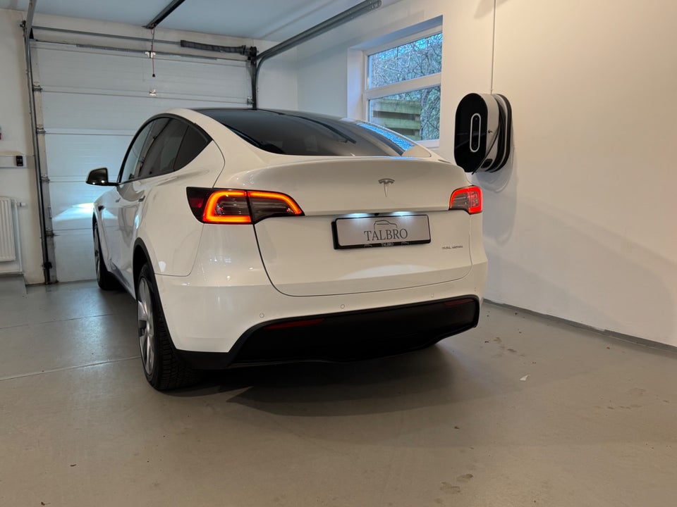 Tesla Model Y Long Range AWD 5d