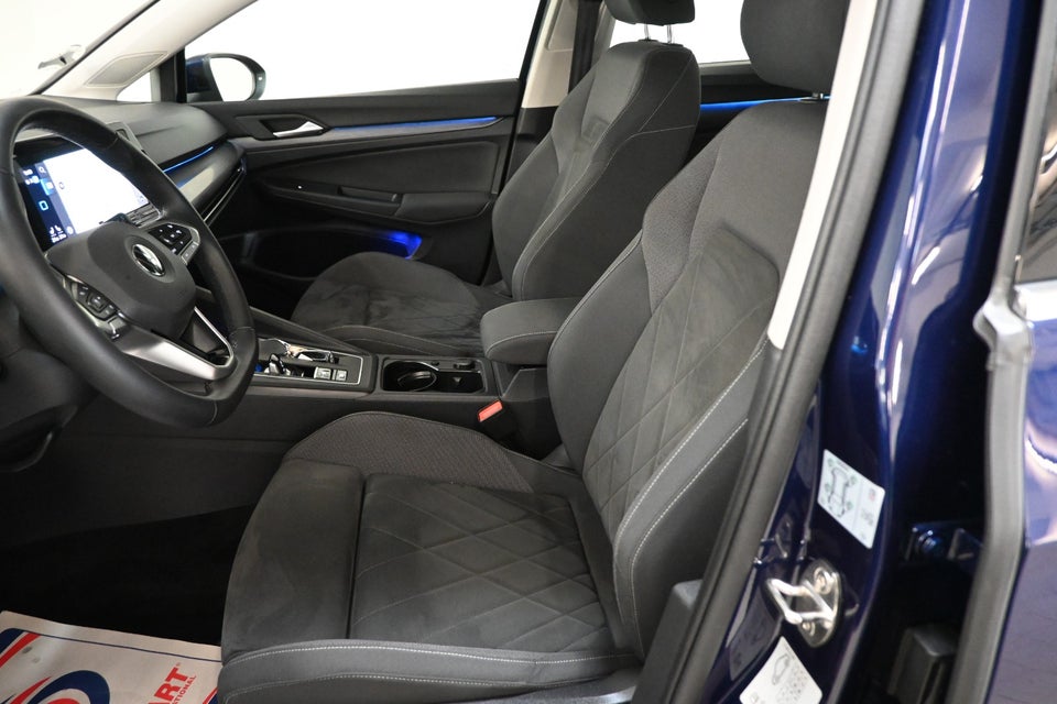 VW Golf VIII 1,5 eTSi 150 Style DSG 5d