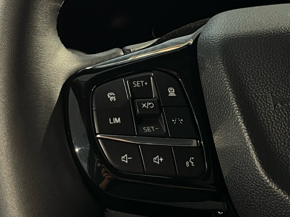 Ford E-Transit Custom 320L 64 Limited