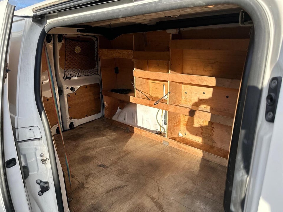 Peugeot e-Expert 75 L2 Premium Van