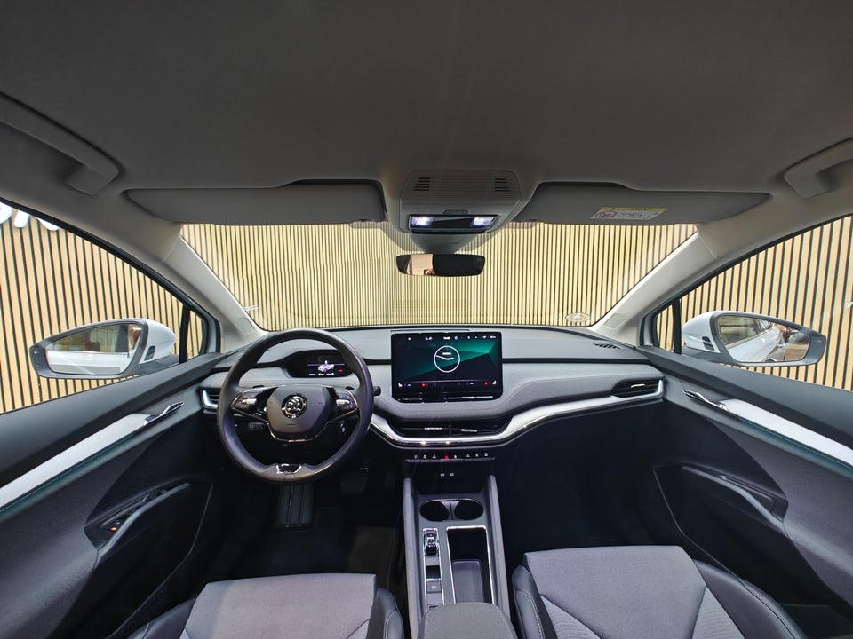 Skoda Enyaq 80 iV Plus Loft 5d