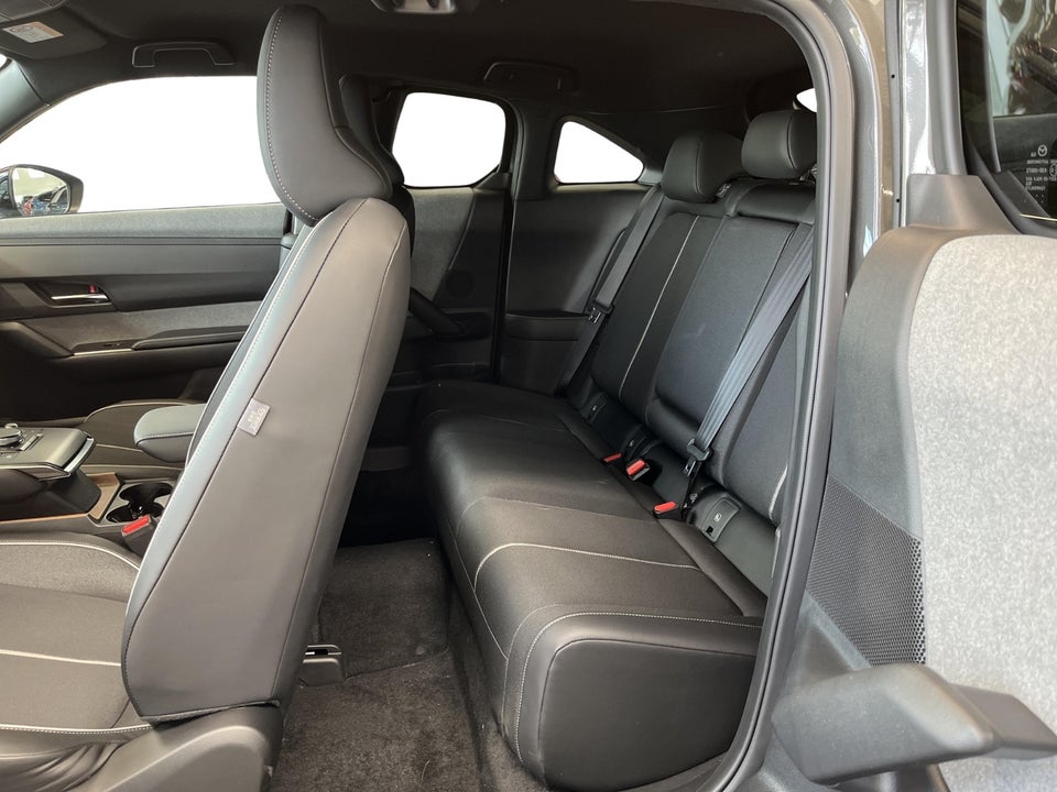 Mazda MX-30 0,8 e-SkyActiv R-EV Makoto 5d