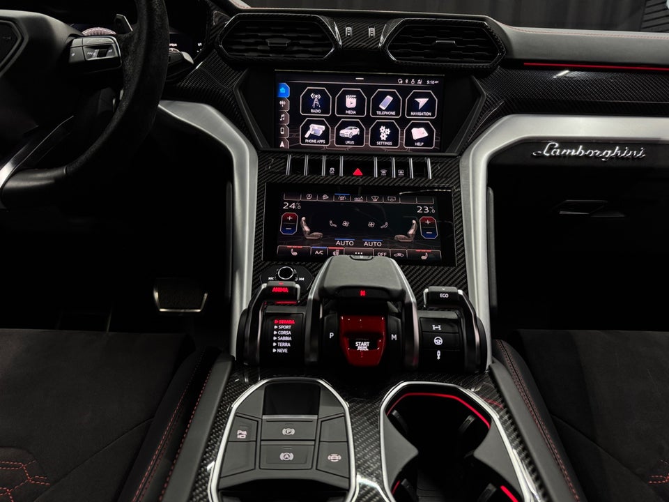 Lamborghini Urus 4,0  5d