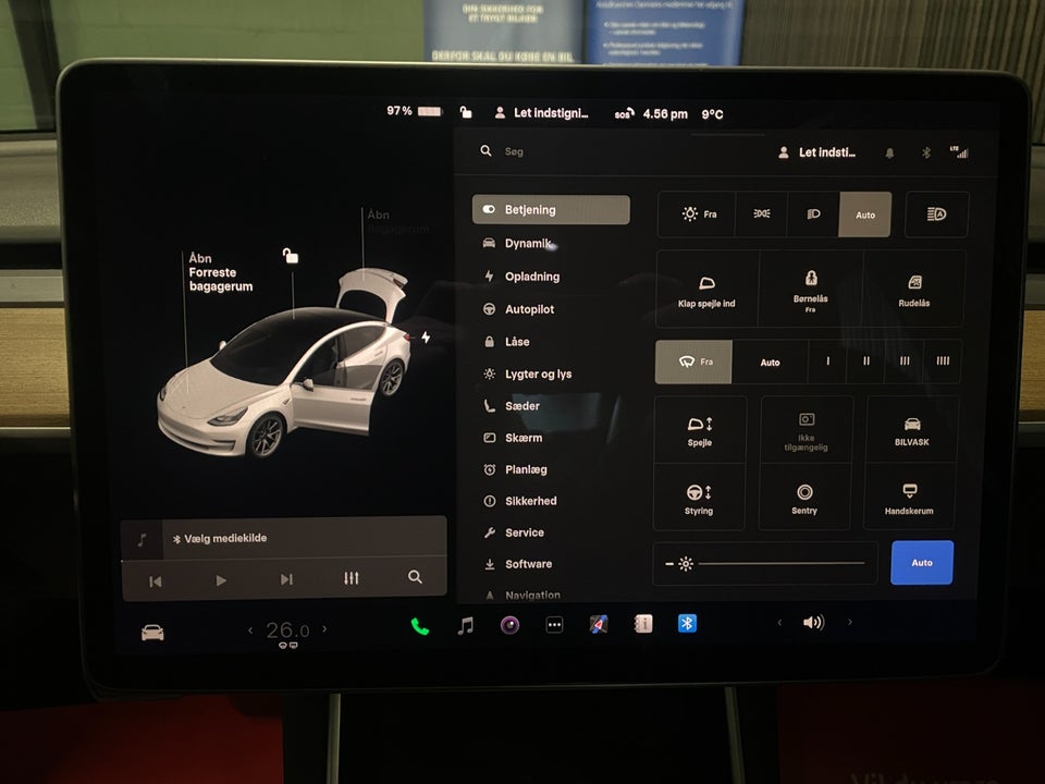 Tesla Model 3 Standard Range+ RWD 4d