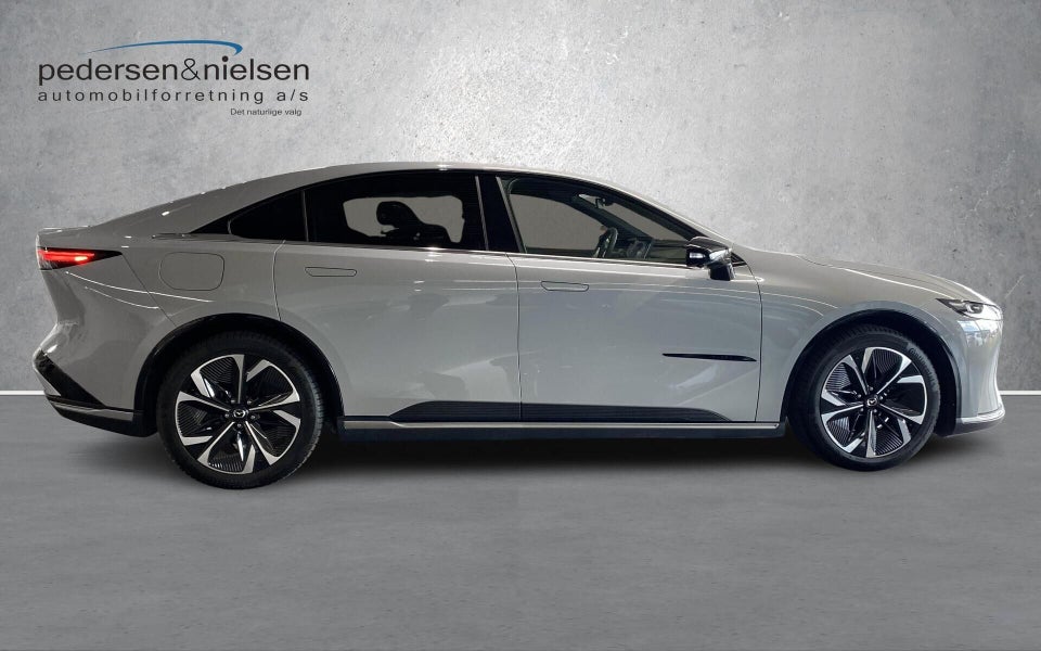 Mazda 6e Takumi 5d