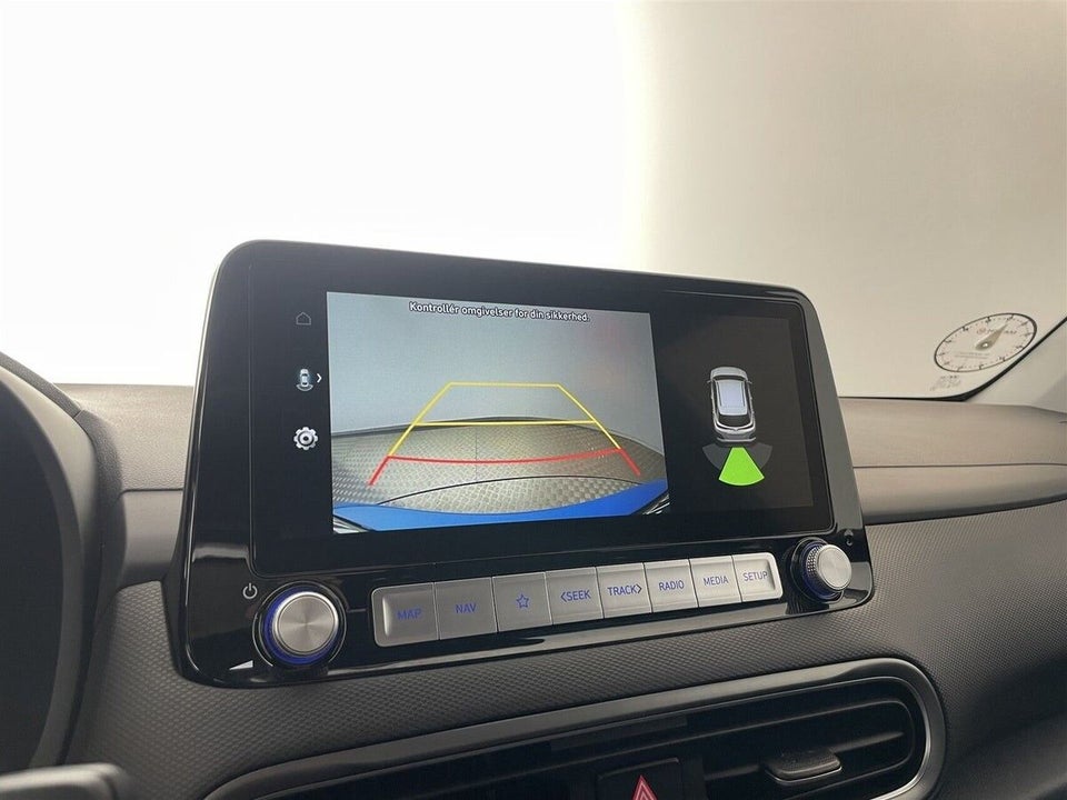 Hyundai Kona 64 EV Essential 5d