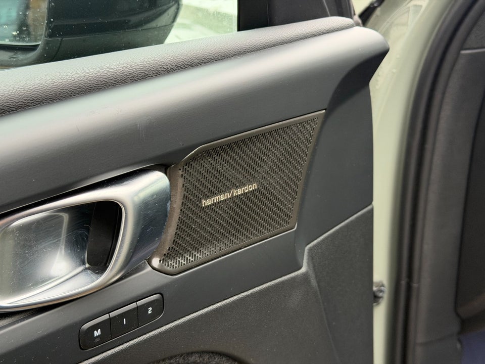 Volvo XC40 ReCharge Extended Range Ultimate 5d