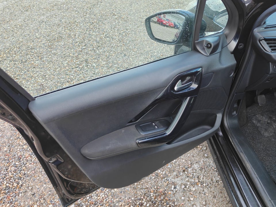 Peugeot 208 1,0 VTi Access Air 5d