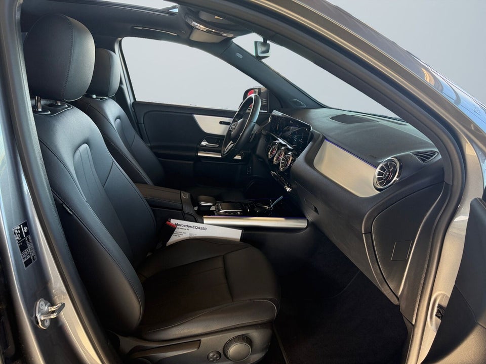 Mercedes EQA250 Progressive 5d