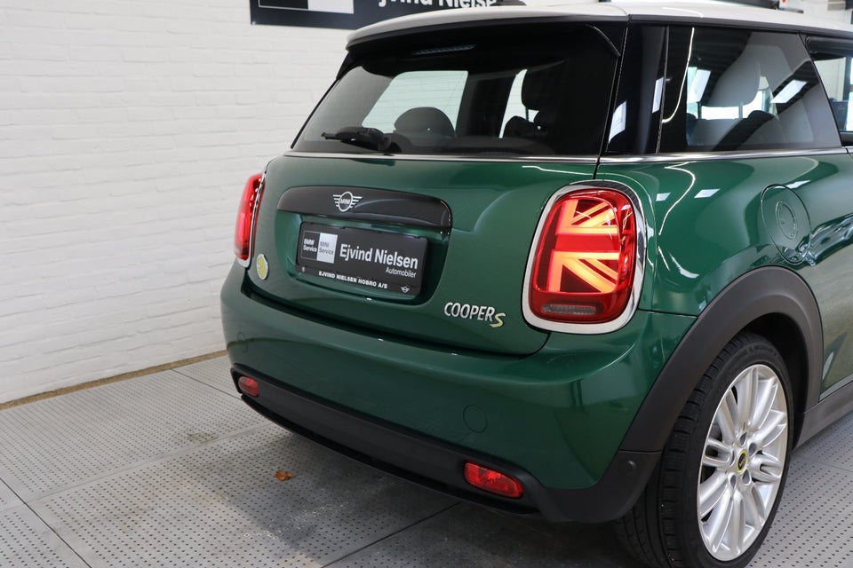 MINI Cooper SE Classic Trim 3d