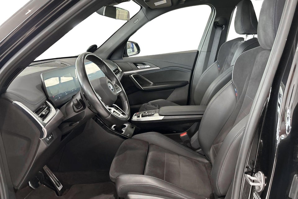 BMW iX1 xDrive30 M-Sport 5d