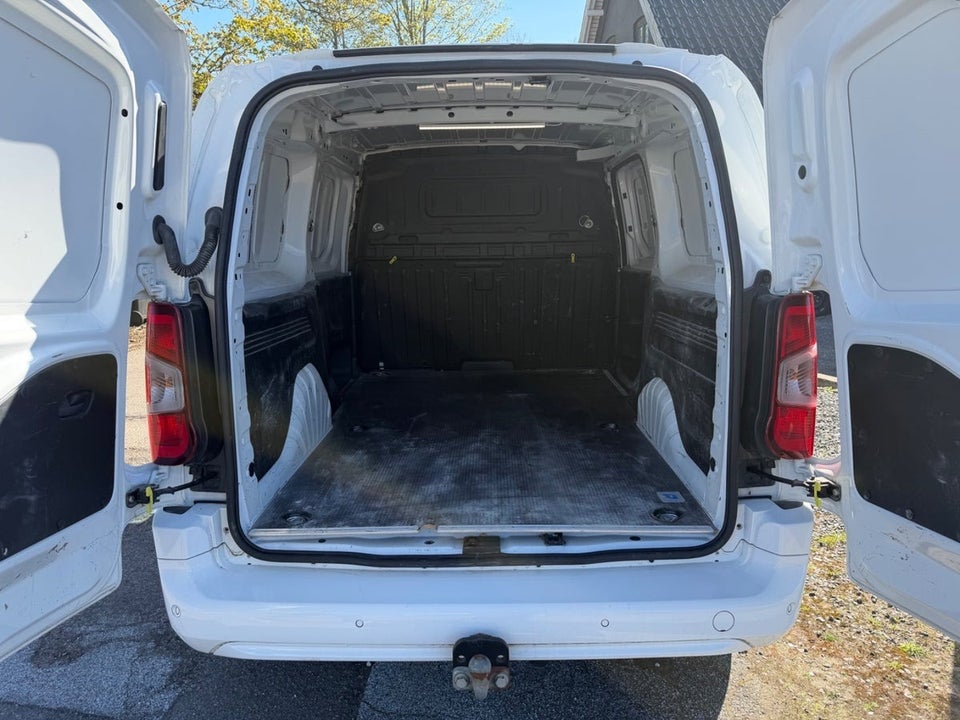 Peugeot Partner 1,5 BlueHDi 130 L2V2 Ultimate EAT8 Van