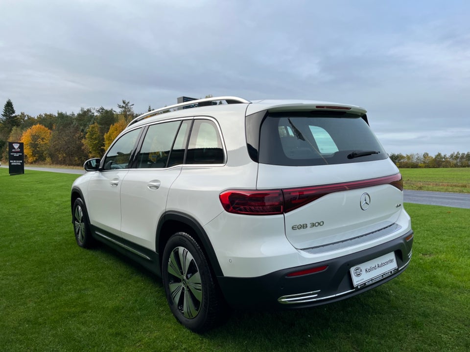 Mercedes EQB300 Progressive Advance 4Matic 5d