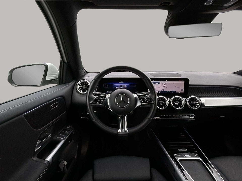 Mercedes EQB300 Progressive Advance Plus 4Matic 7prs 5d