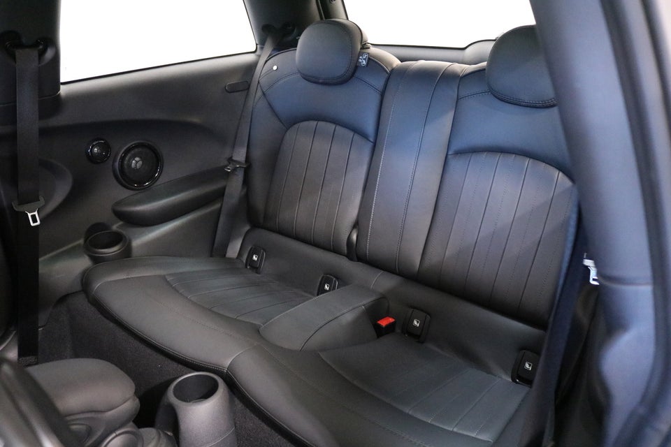 MINI Cooper SE Maximise 3d
