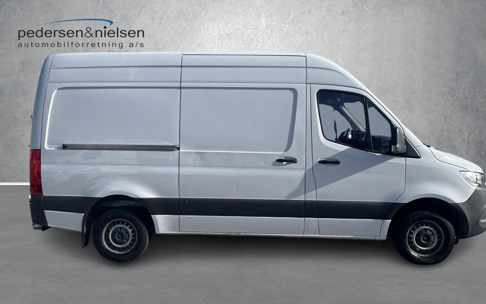 Mercedes Sprinter 317 2,0 CDi A2 Kassevogn aut. RWD