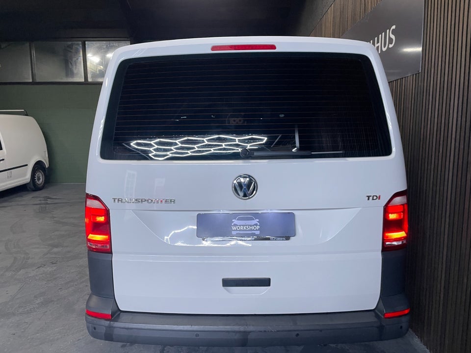 VW Transporter 2,0 TDi 150 Kassevogn DSG lang