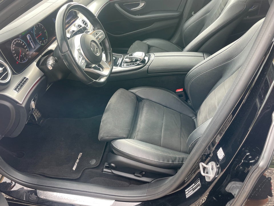 Mercedes E300 de 2,0 AMG Line stc. aut. 5d