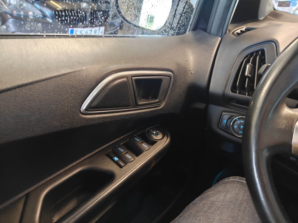 Ford B-MAX 1,0 SCTi 100 Titanium 5d