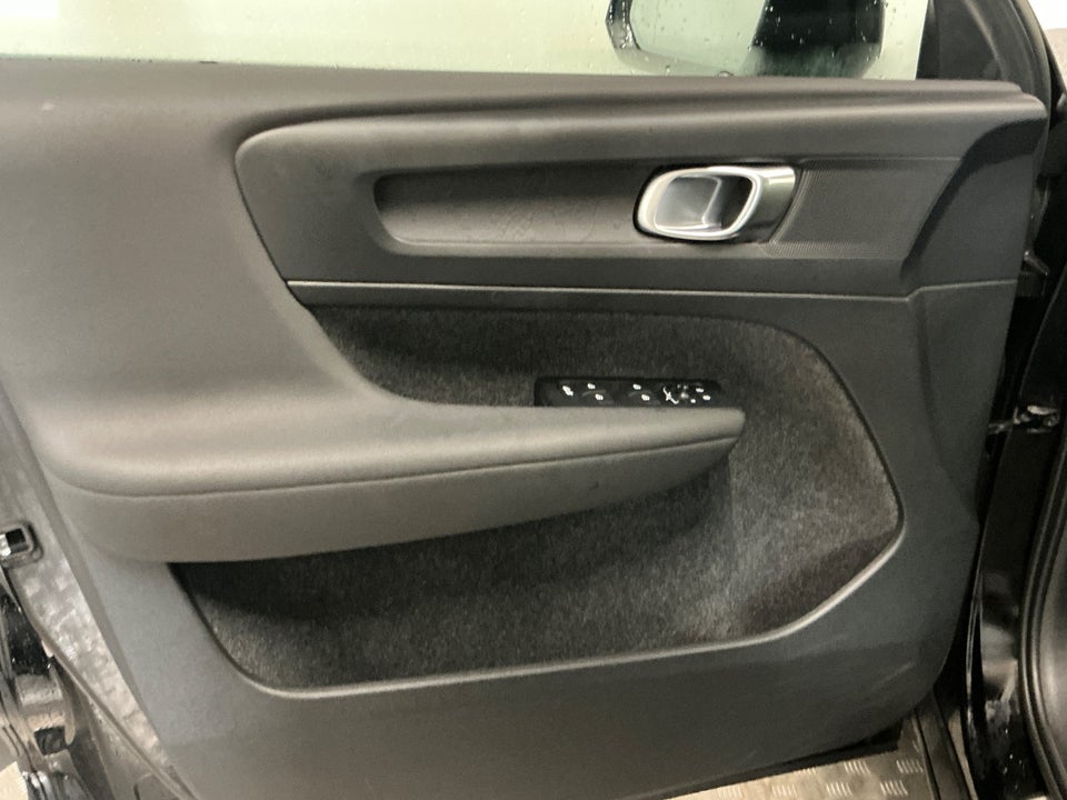 Volvo XC40 P6 ReCharge Core 5d