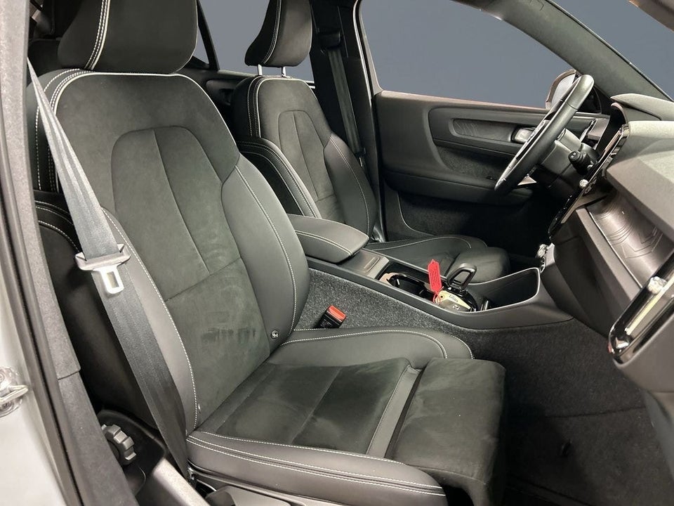 Volvo EX40 Extended Range Core 5d