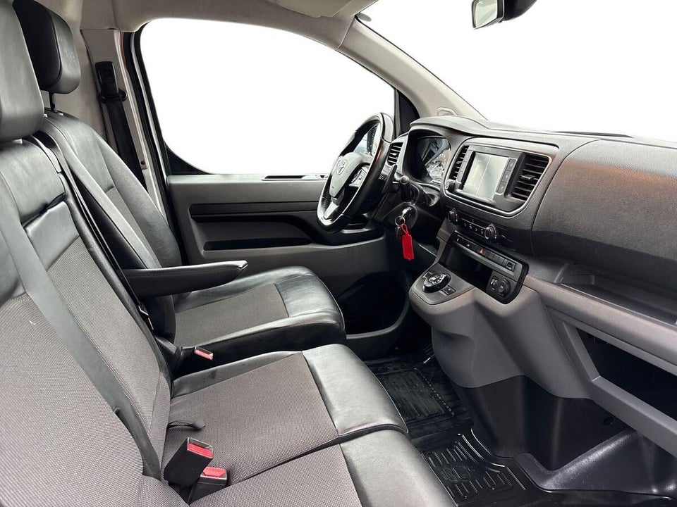 Toyota ProAce 2,0 D 122 Long Comfort Master aut. 6d