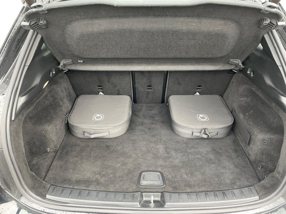 Mercedes EQA300 AMG Line 4Matic 5d