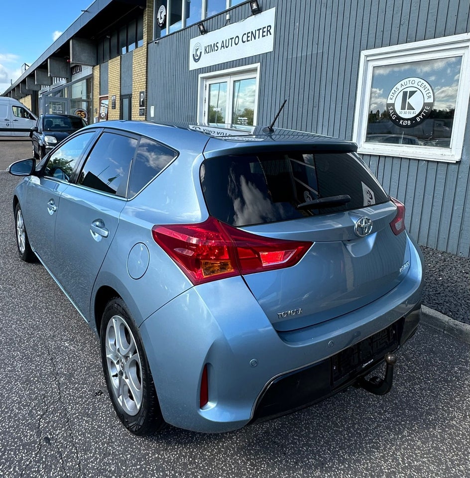 Toyota Auris 1,6 T2 Premium Comfort MDS 5d