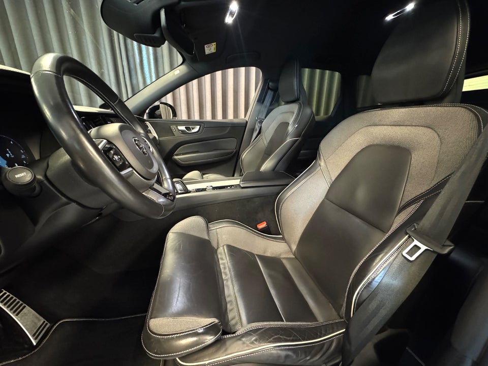 Volvo XC60 2,0 B4 197 R-Design aut. 5d