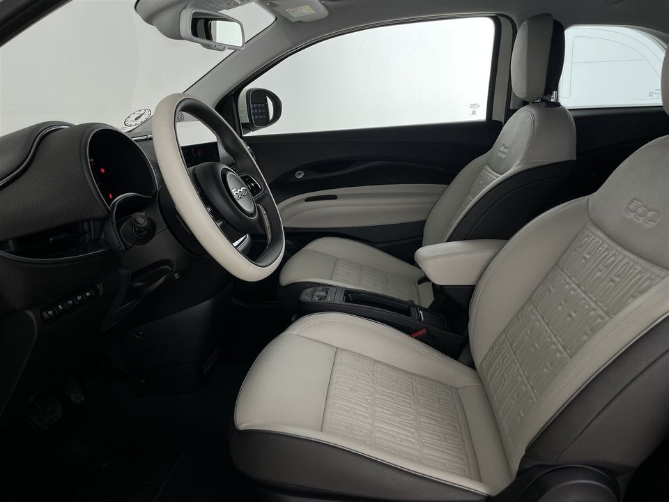 Fiat 500e 42 la Prima by Bocelli Cabrio 2d