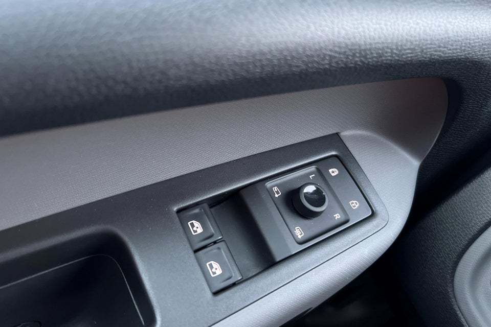 VW ID.Buzz 77 Life SWB 5d