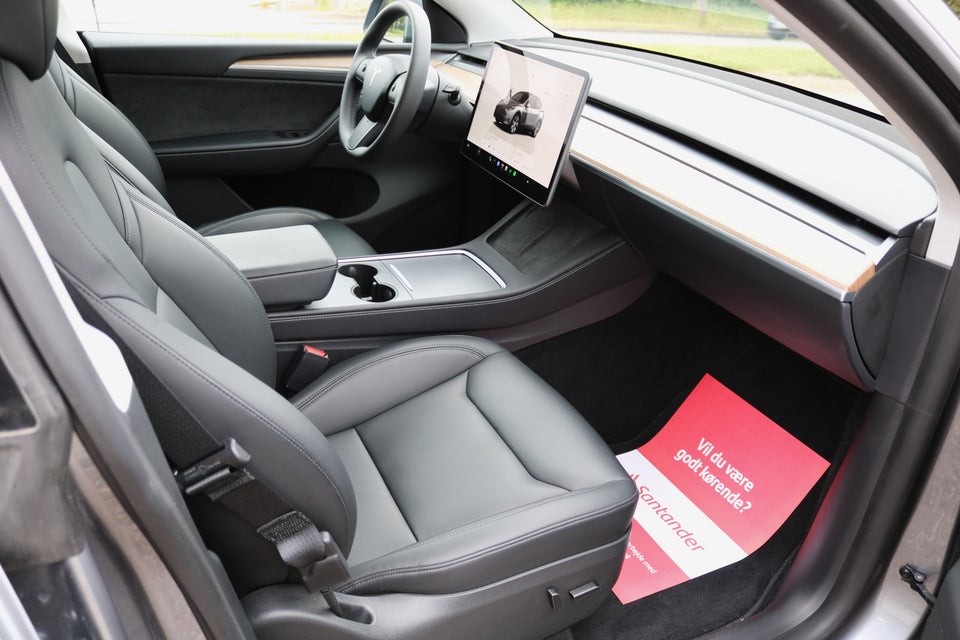Tesla Model Y RWD 5d