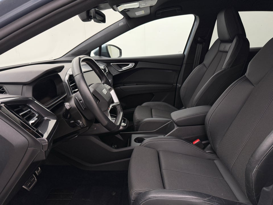 Audi Q4 e-tron 40 S-line 5d