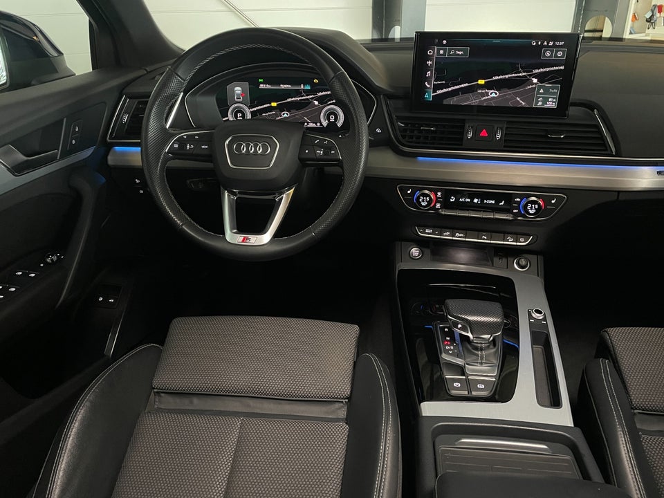 Audi Q5 55 TFSi e S-line quattro S-tr. 5d