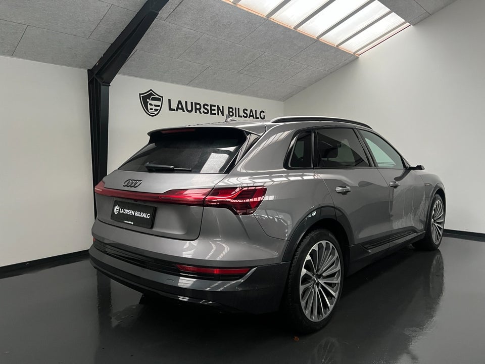 Audi e-tron 55 S-line quattro 5d