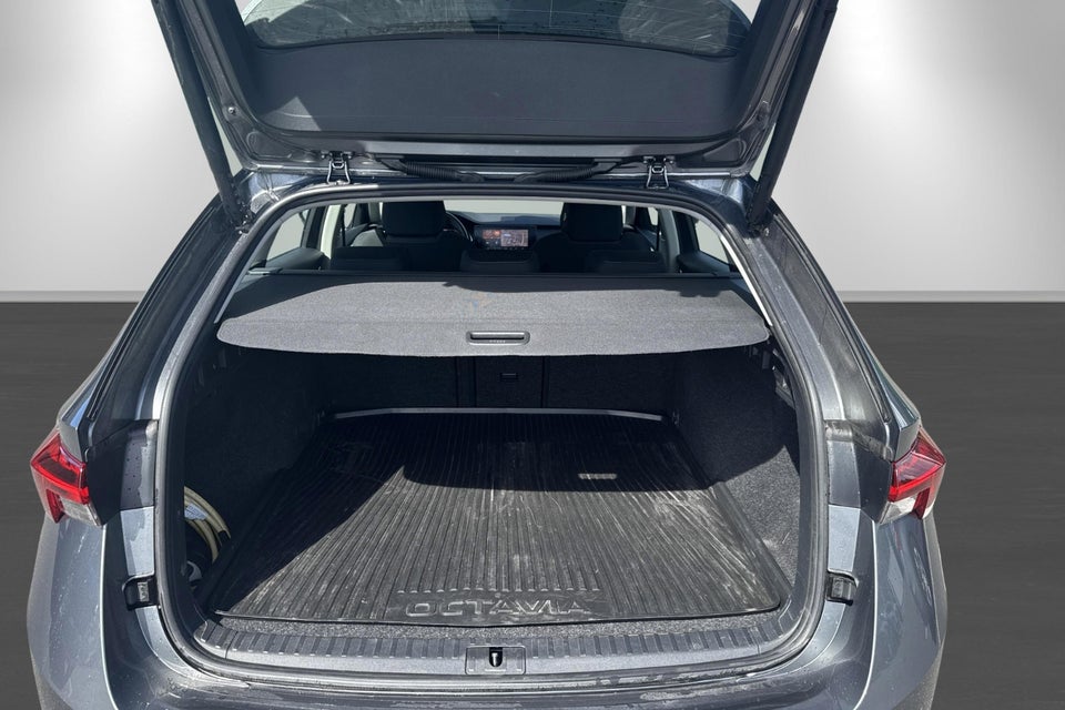 Skoda Octavia 1,4 TSi iV Plus Combi DSG 5d