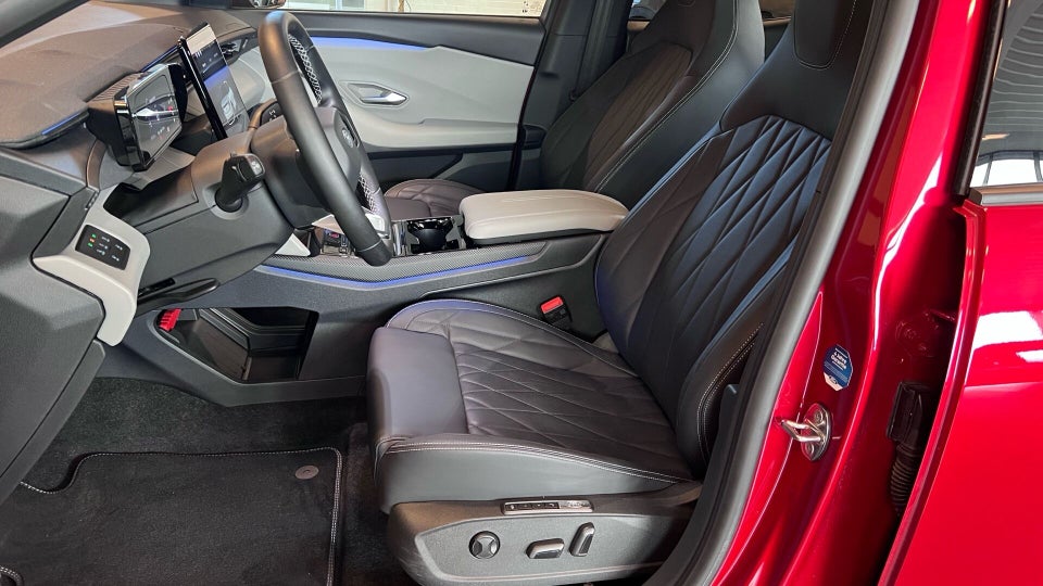 Ford Explorer 77 Premium Extended Range 5d