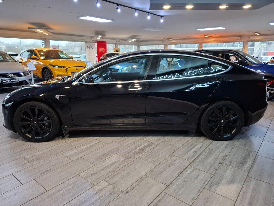 Tesla Model 3 Long Range AWD 4d