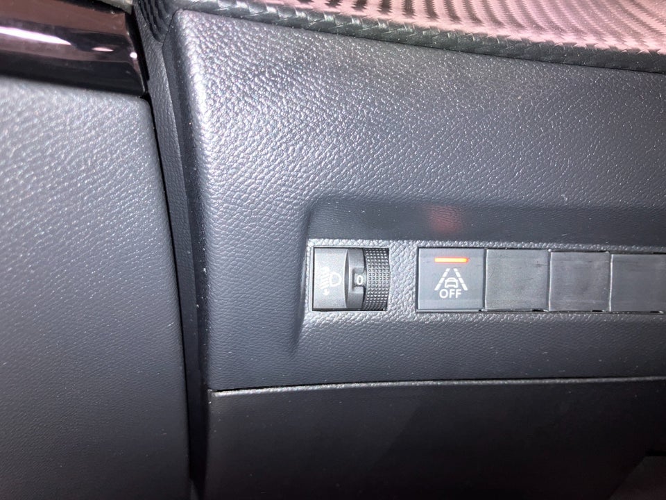 Peugeot e-208 50 Active Pack 5d