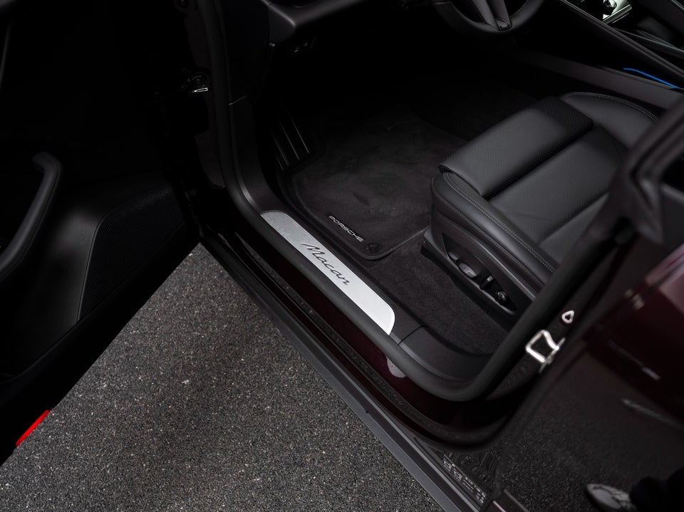 Porsche Macan 5d
