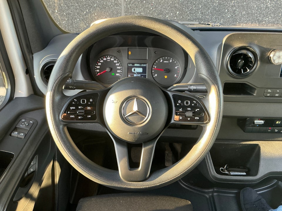 Mercedes Sprinter 317 2,0 CDi A3 Alukasse m/lift aut. RWD 2d