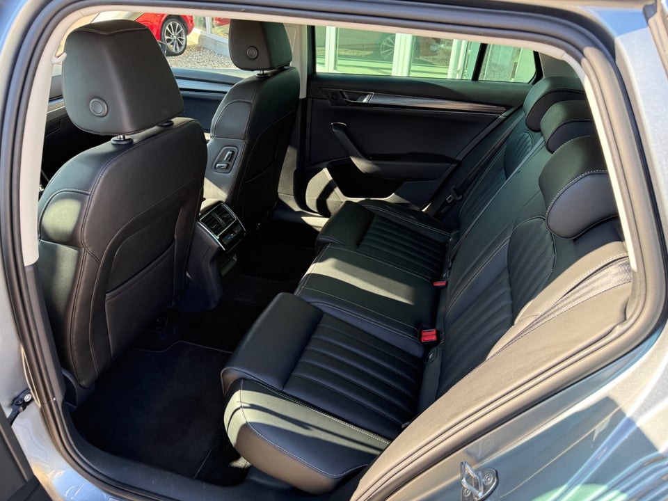 Skoda Superb 2,0 TSi 190 Business Executive Combi DSG 5d