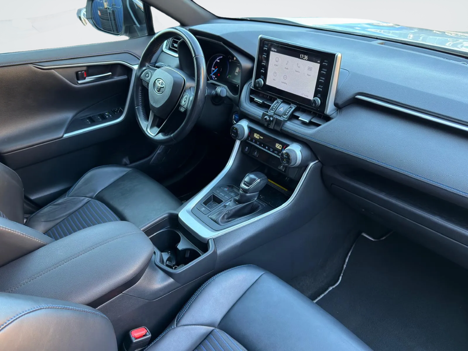Toyota RAV4 2,5 Hybrid H3 Style MDS 5d