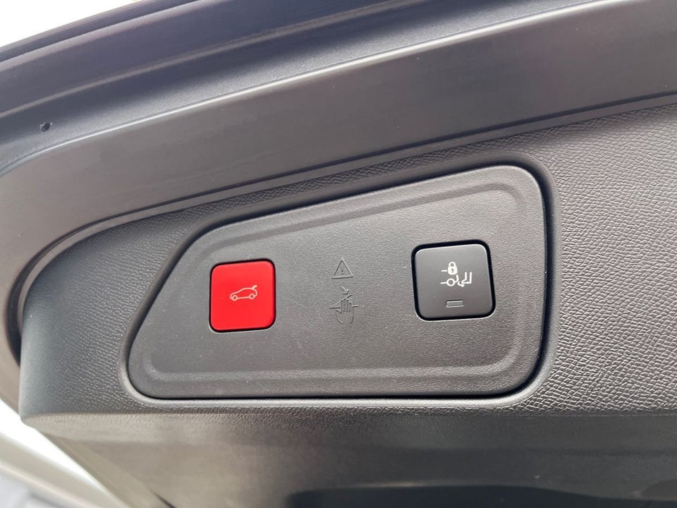 Peugeot 3008 1,6 Hybrid Allure Pack EAT8 5d